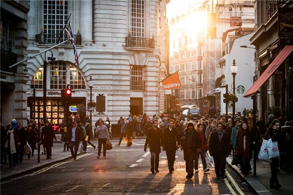 El significado de soñar con multitudes