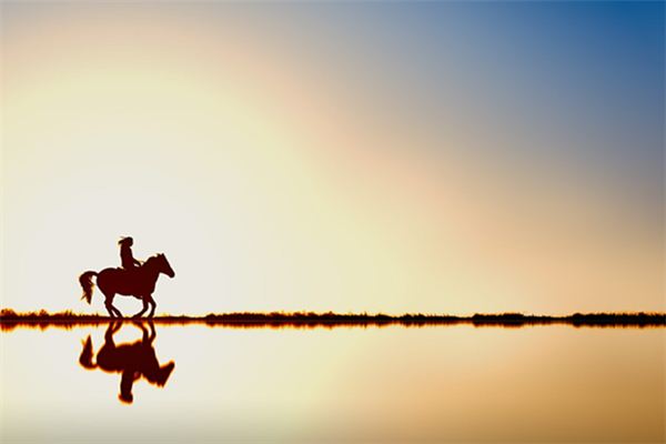 Soñar con el significado de montar a caballo