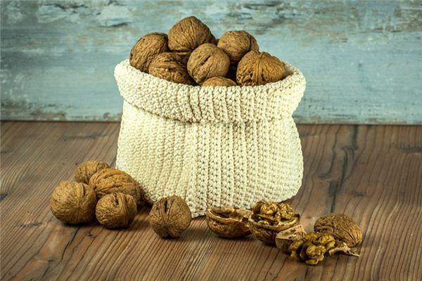 El significado espiritual de soñar con nueces