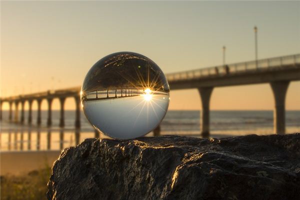 El significado espiritual de soñar con una bola de cristal