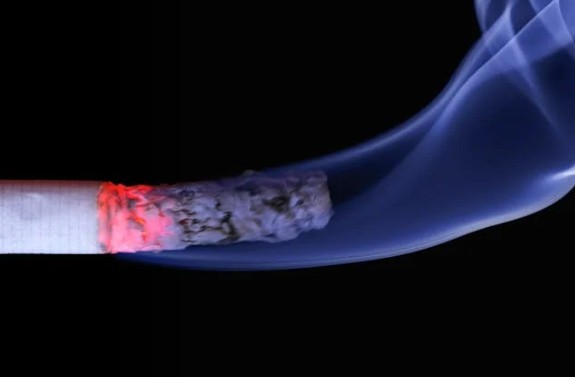 Soñar con fumar 