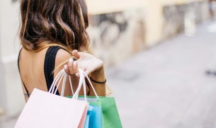Soñar con compras generales : 22 escenarios y significados