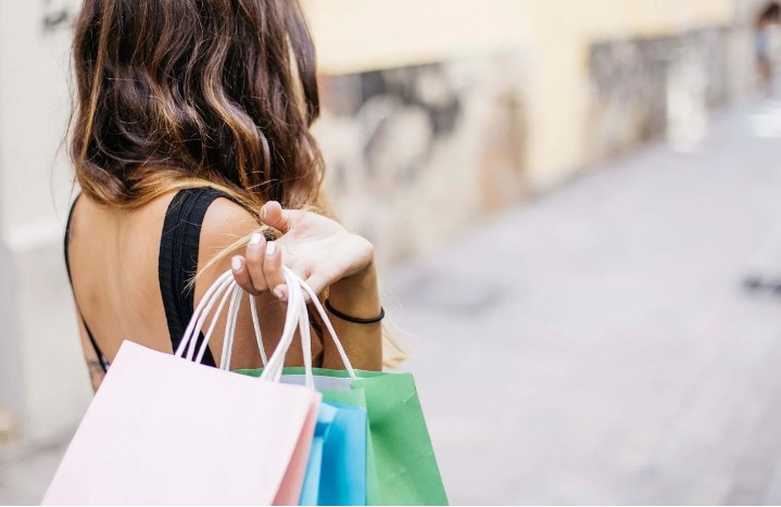 Soñar con compras generales : 22 escenarios y significados