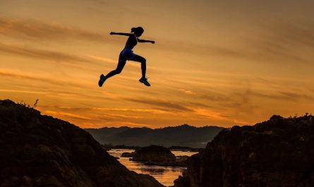 Soñar con correr : 38 escenarios y significados