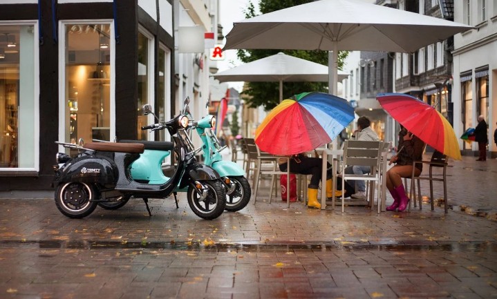 Soñar con lluvia : 50 escenarios y significados