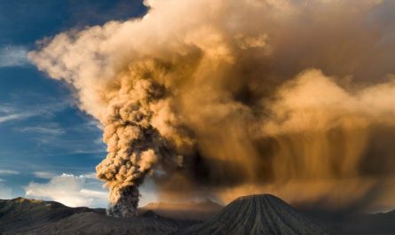 Soñar con volcanes : 13 escenarios y significados