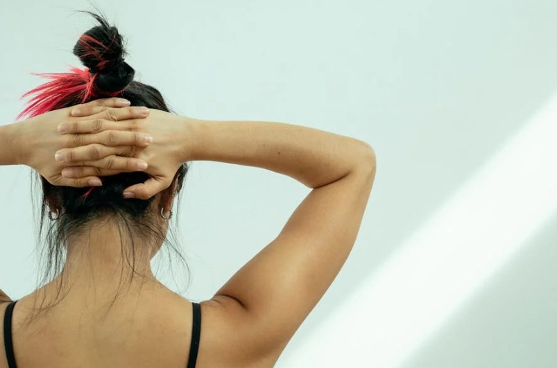 Soñar con caída del cabello : 18 escenarios y significados