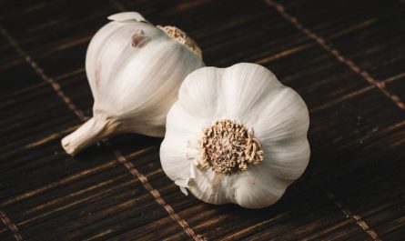 Soñar con ajo : 22 escenarios y significados