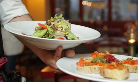 Soñar con restaurante : 22 escenarios y significados
