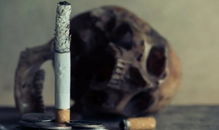 Soñar con fumar : 26 escenarios y significados