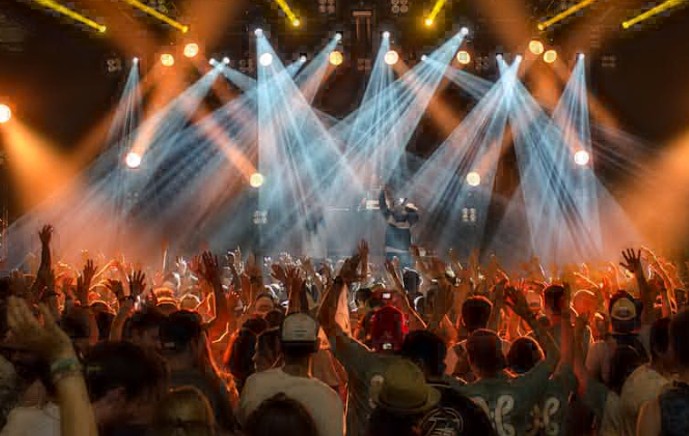 Soñar con un concierto : 35 escenarios y significados