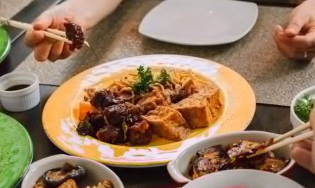 Soñar con pasteles de arroz frito : 22 escenarios y significados