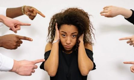 Soñar con ser acosado : 22 escenarios y significados
