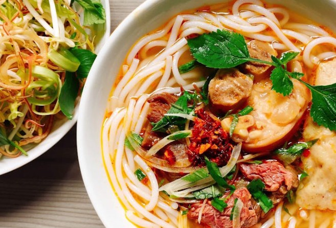 Soñar con fideos : 29 escenarios y significados