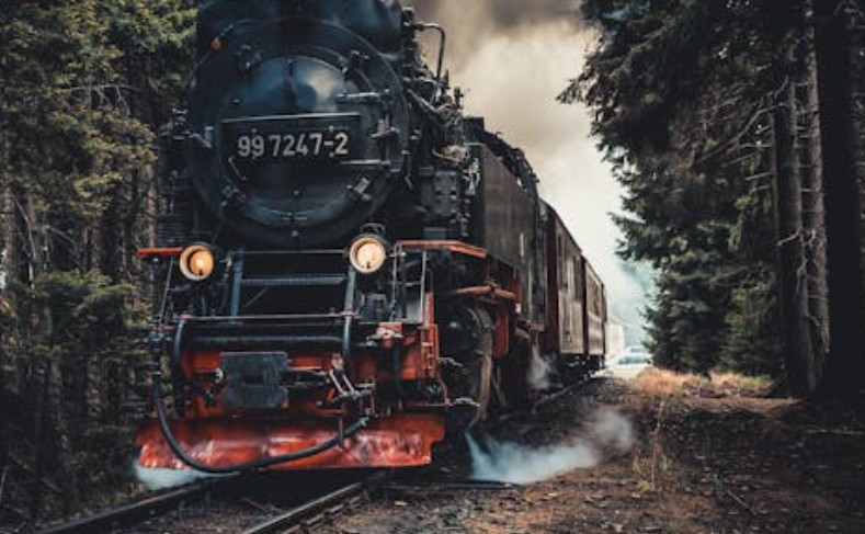 Soñar con accidentes de tren : 34 escenarios y significados