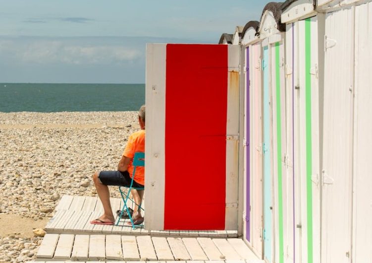 Soñar con llamar a las puertas : 24 escenarios y significados