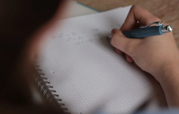 Soñar con suspender un examen : 22 escenarios y significados