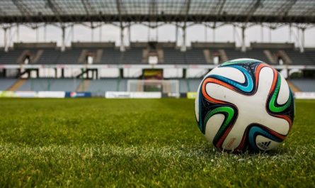 Soñar con fútbol : 40 escenarios y significados