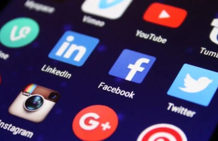 Soñar con YouTuber : 11 escenarios y significados