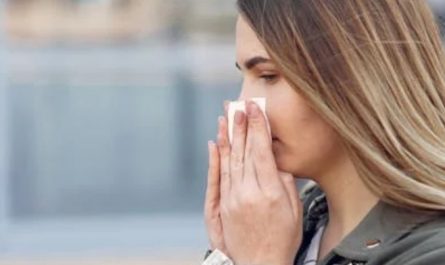 Soñar con secreción nasal : 41 escenarios y significados