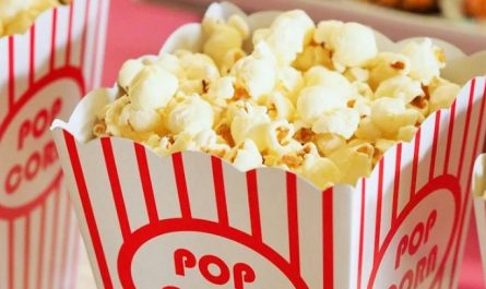 Soñar con palomitas de maíz: 16 escenarios y significados