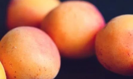 Soñar con melocotones: 39 escenarios y significados