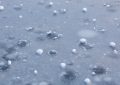 Soñar con salpicaduras de granizo : 37 escenarios y significados