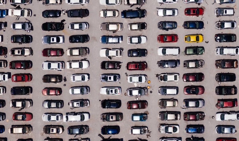 Soñar con estacionamientos : 36 escenarios y significados