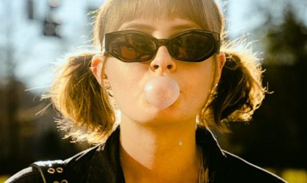 Soñar con chicle : 33 escenarios y significados