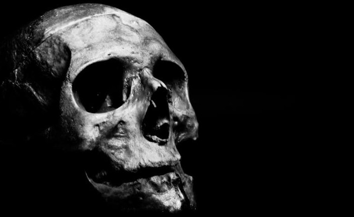 Soñar con huesos : 37 escenarios y significados