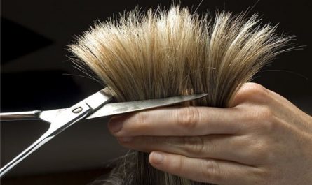 Soñar con cortarse el pelo : 16 escenarios y significados