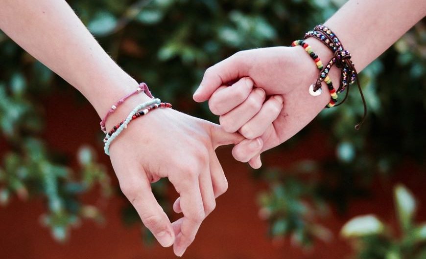 Soñar con promesas : 10 escenarios y significados