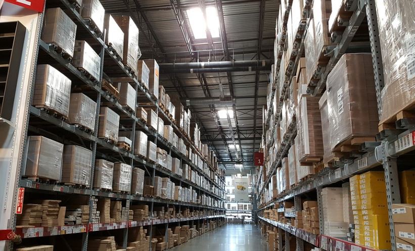 Soñar con un almacén : 13 escenarios y significados