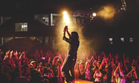 Soñar con famosos : 15 escenarios y significados