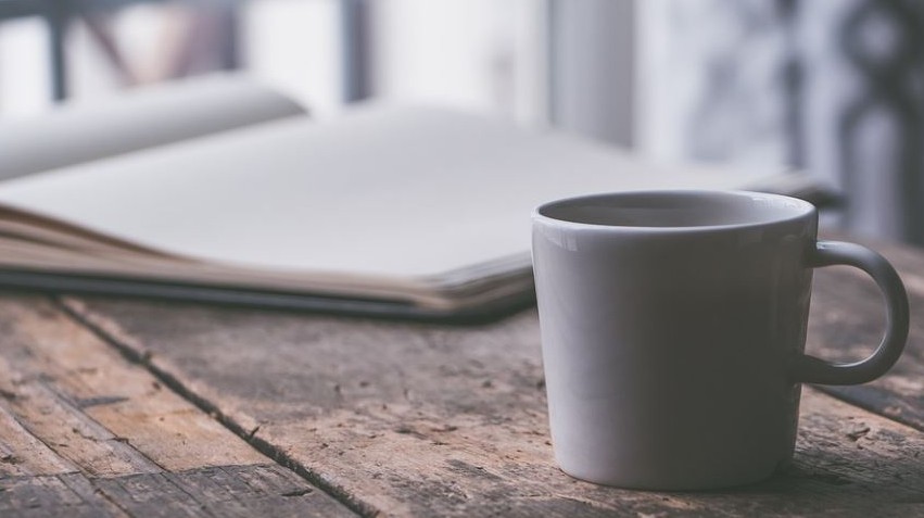 Soñar con una taza : 11 escenarios y significados