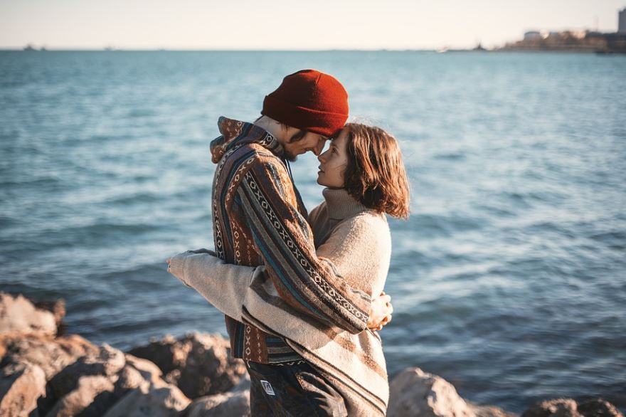 Soñar con abrazar : 21 significado y simbolismo