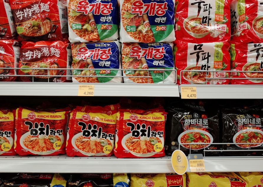 Soñar con comer ramen : 12 significado y simbolismo