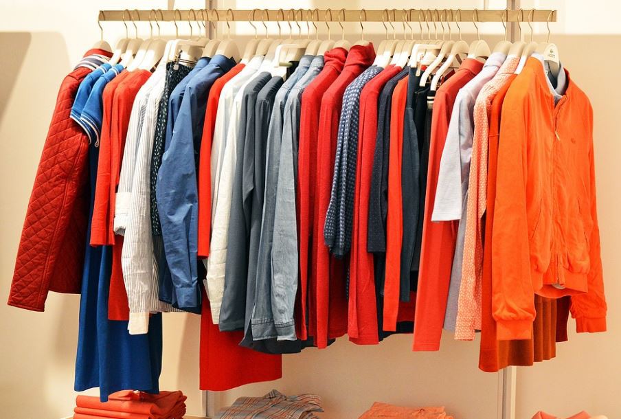 Soñar con comprar ropa : 11 significado y simbolismo