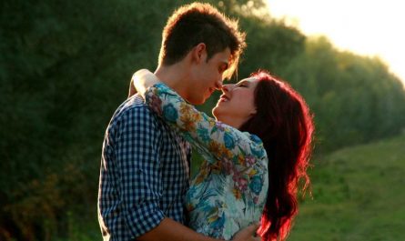 Soñar con besar a un desconocido : 16 significado y simbolismo