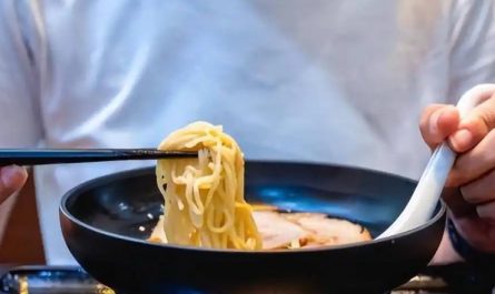 Soñar con comer fideos : 8 significado y simbolismo
