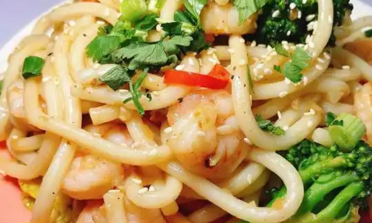 Soñar con fideos udon : 7 significado y simbolismo