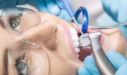 Soñar con recibir tratamiento dental : 18 significado y simbolismo