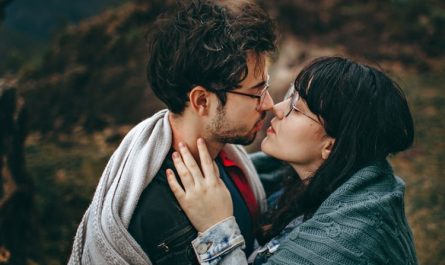 Soñar con reencontrarse con un ex: 22 significados y simbolismos