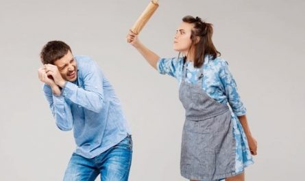 Soñar con golpear a tu esposo: 20 significados y simbolismos