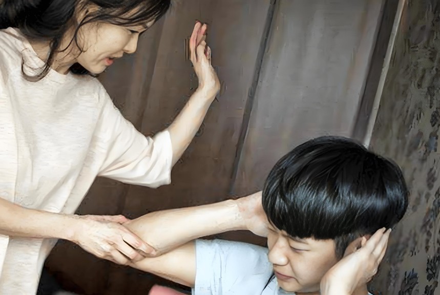 Soñar con golpear a un niño: 8 significados y simbolismos