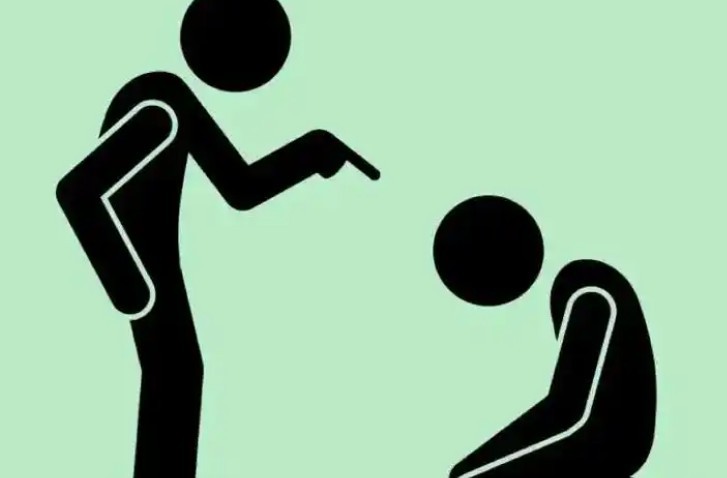 Soñar con derrotar a alguien: 12 significados y simbolismos