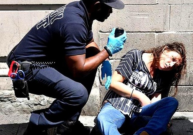 Soñar con ser golpeada por tu esposo: 9 significados y símbolos