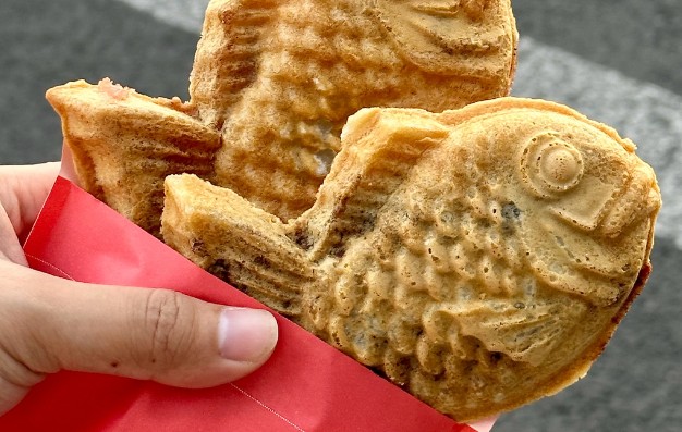 Soñar con comer taiyaki : 8 significados y simbolismos