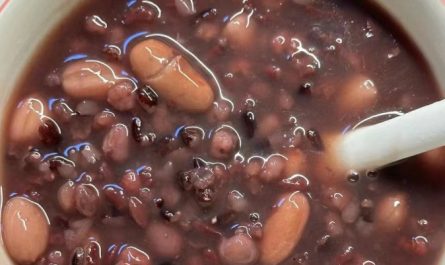 Soñar con gachas de frijoles rojos : 7 significados y simbolismos