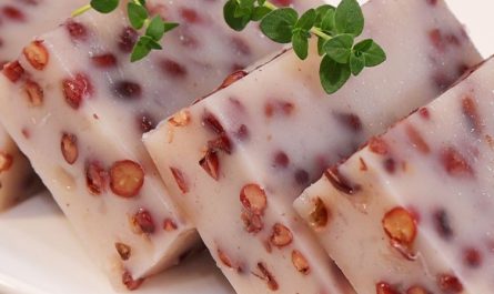 Soñar con pastel de frijoles rojos: 8 significados y simbolismos